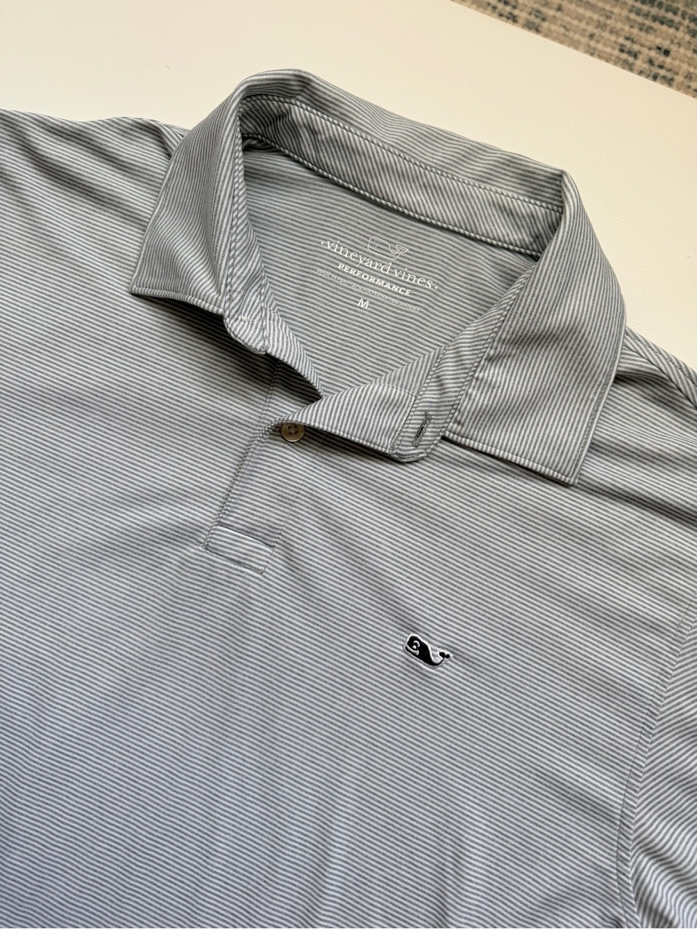 Vineyard Vines Men's Light Gray Thin-Striped Polo